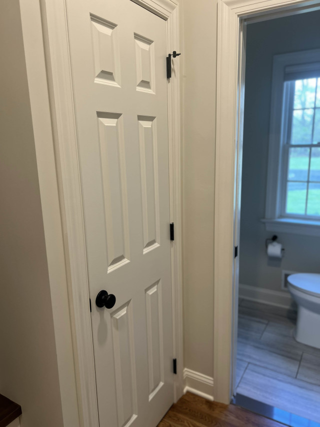 Space-Saving Pocket Door
We installed a pocket door to declutter this tight space where the closet door needs to swing.